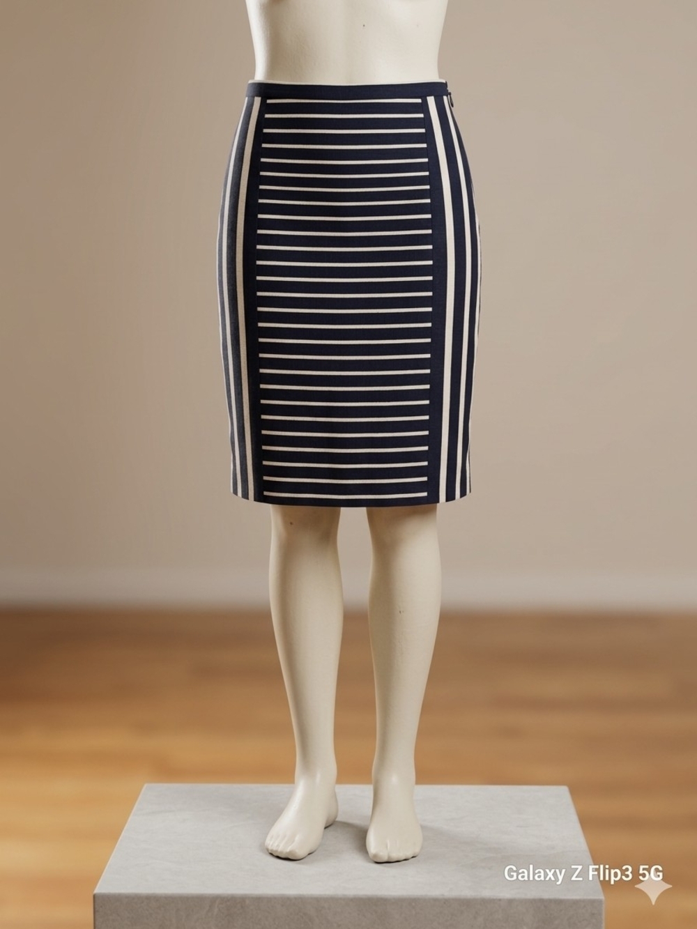 J. Crew Black and Cream Striped Panel Pencil Skirt Size (4) Pre-owned